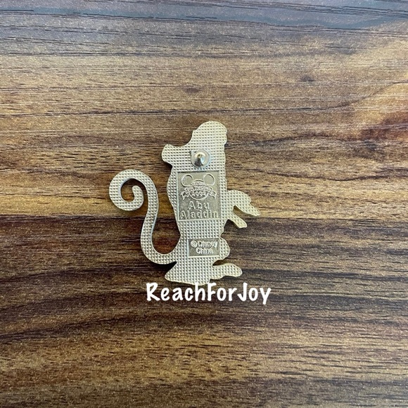 Abu the Monkey Aladdin Disney Pin 2002 - Picture 2 of 4